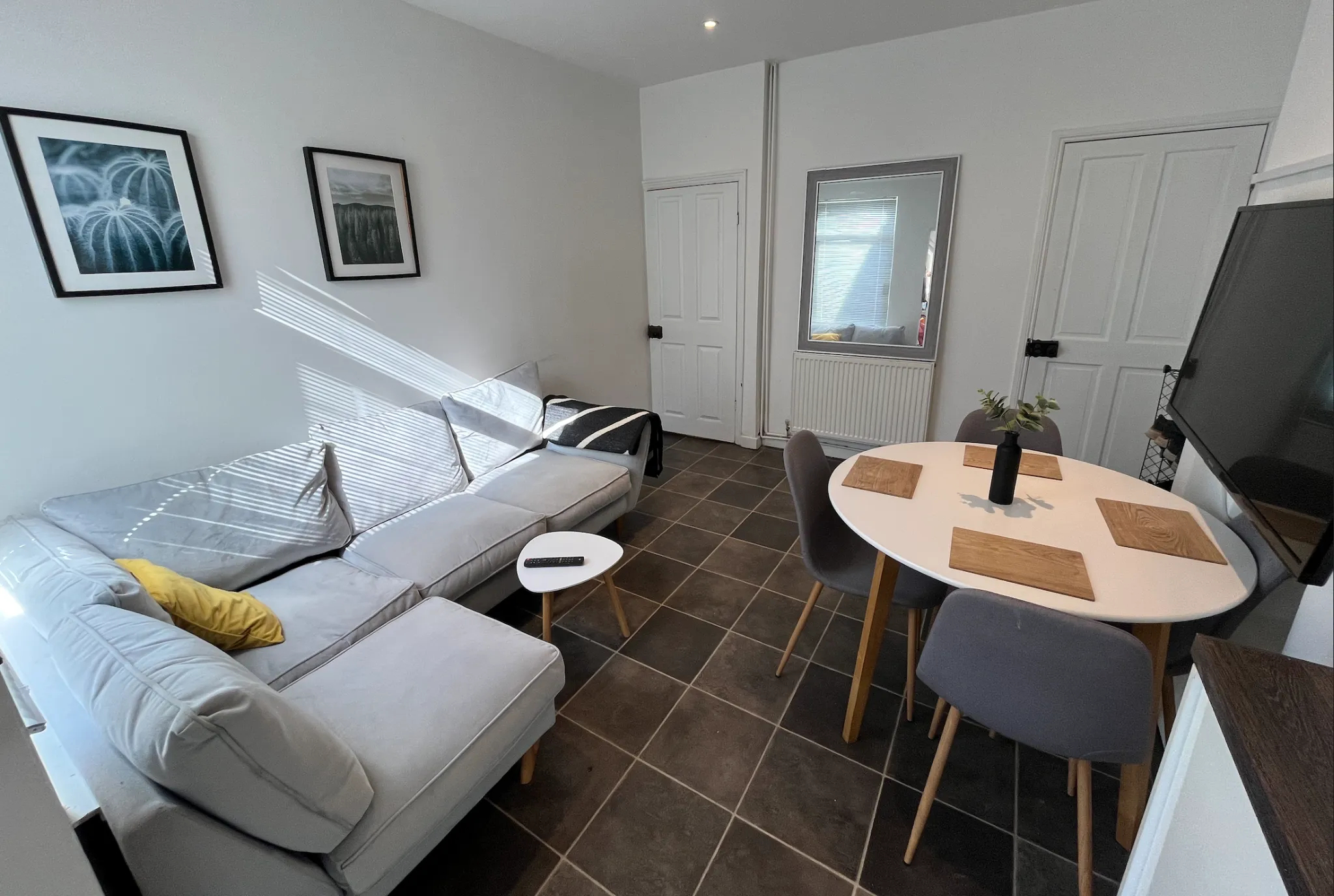 Scorer St - 2 Bed Student House - Image 1